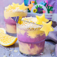 Load image into Gallery viewer, Berry dessert made using smoov superfood blends and powders. Packed with antioxidants for health &amp; wellness. Keto Friendly